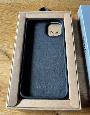 i-phone-nomad-kryt-13-big-3