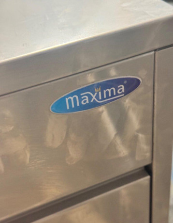 vyrobnik-ladu-maxima-m-ice-24-23-big-1