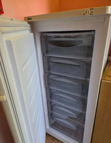 mraznicka-electrolux-big-0