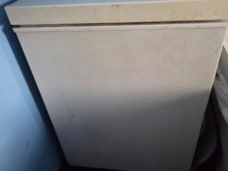 predam-mraziaci-box-calex-270l