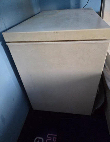 predam-mraziaci-box-calex-270l-big-0