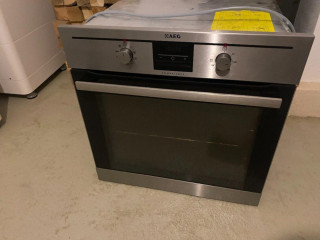 vstavana-rura-aeg-bc301302nm
