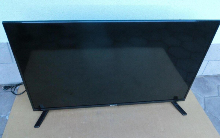 lcd-televizory-na-nahradne-diely-big-0
