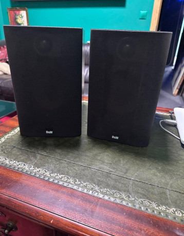 bowerswilkins-big-1