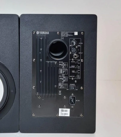 yamaha-hs80m-yamaha-sw10-volitelna-moznost-big-3