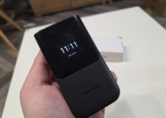 predam-nokia-2720-flip-big-4