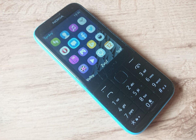nokia-225-big-1