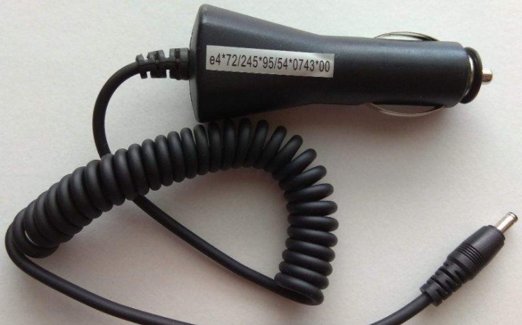 ponukam-auto-adapter-nokia-big-0
