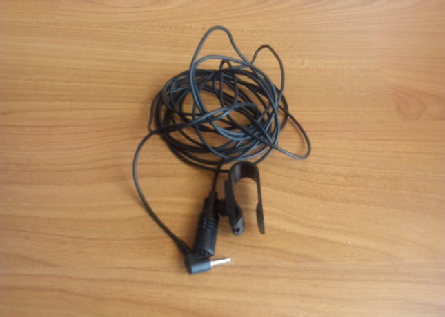 retro-autoradio-na-kazety-sony-a-mikrofon-big-3