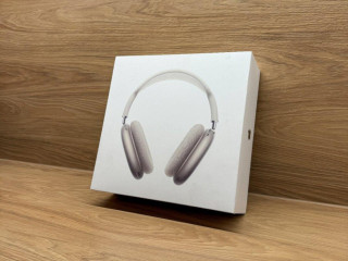 apple-airpods-max-2024-usbc-starlight