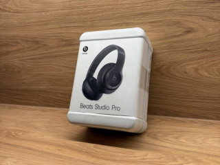 beats-studio-pro-black