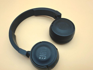 bezdrotove-bluetooth-sluchadla-original-jbl-t450bt-kabel