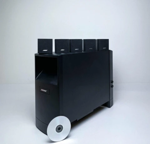 bose-acousticmass-6-lll-cierne-alebo-sive-cube-big-1