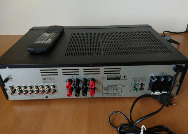 onkyo-a-8830-big-3