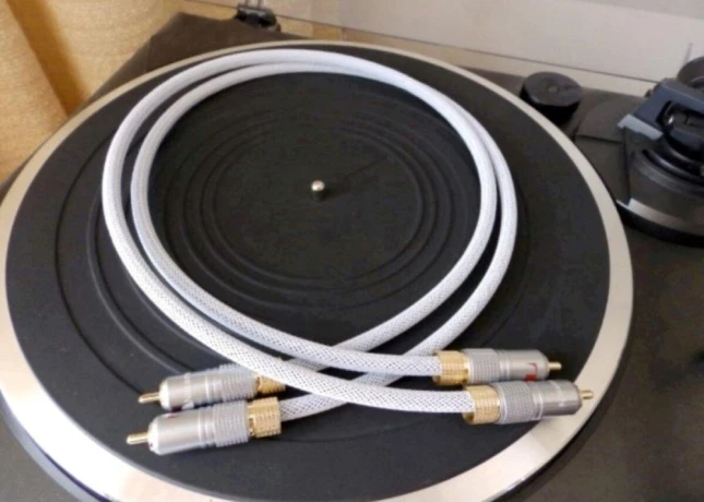 predam-highend-gramofonovy-kabel-big-1
