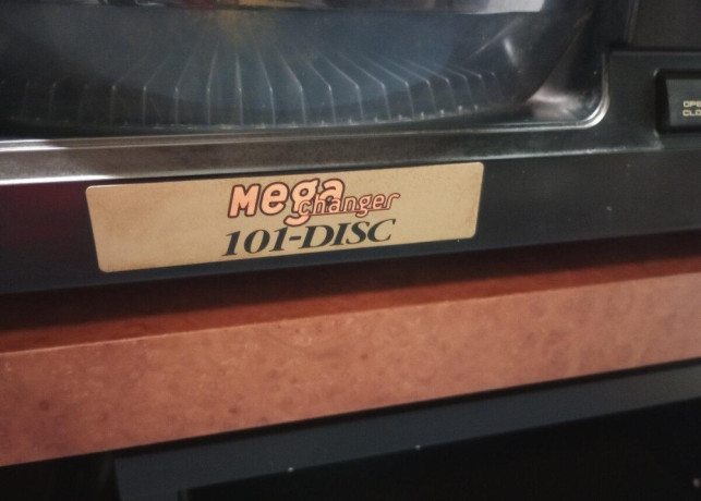 pioneer-pd-f905-legendarny-cd-menic-na-101-diskov-big-3