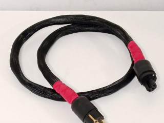napajaci-kabel-schuko-c15-a-c7