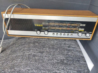 retro-radio-tomi