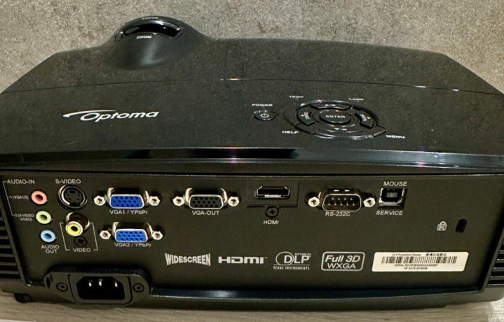 optoma-full-3d-dlp-projektor-teleskopicky-drziak-na-strop-big-3
