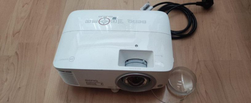 projektor-benq-th671st-big-0