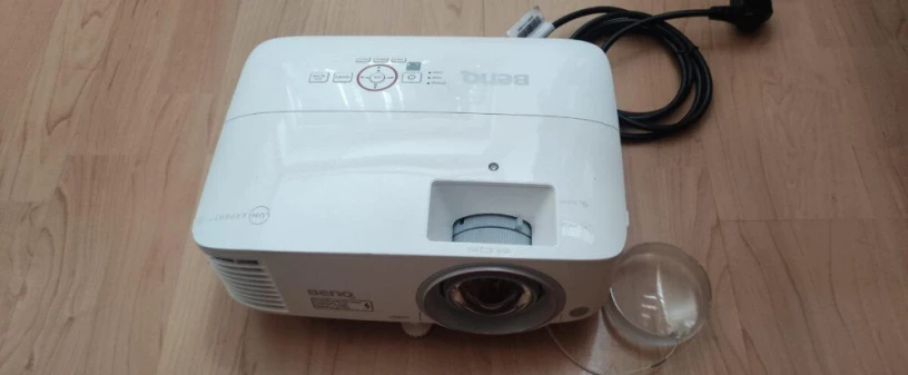 projektor-benq-th671st-big-0