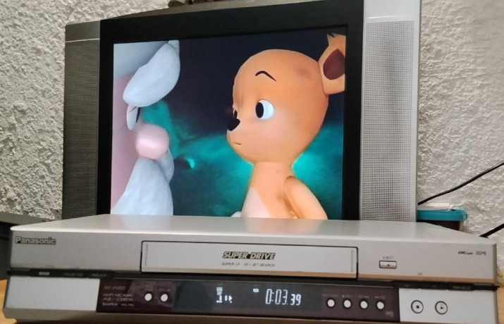 panasonic-nv-hv60-hifi-stereo-videorekorder-big-0
