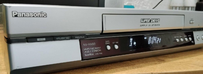 panasonic-nv-hv60-hifi-stereo-videorekorder-big-3
