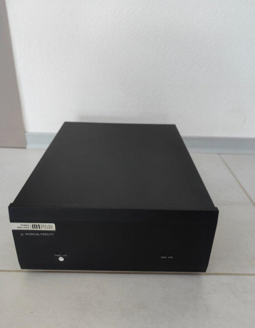 musical-fidelity-m1pwr-big-1