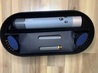 dyson-airwrap-prussian-blue