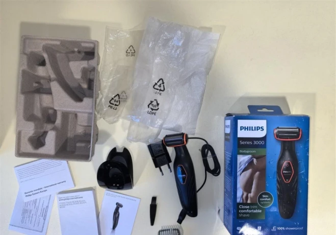 predam-holiaci-strojcek-philips-bodygroom-bg202415-big-2