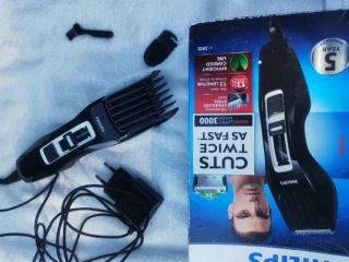 holiaci-strojcek-philips