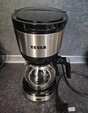 kavovar-tesla-coffeemaster-es200-big-3