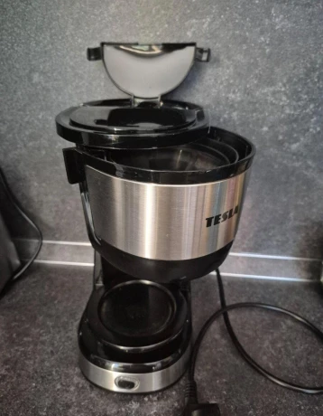 kavovar-tesla-coffeemaster-es200-big-2