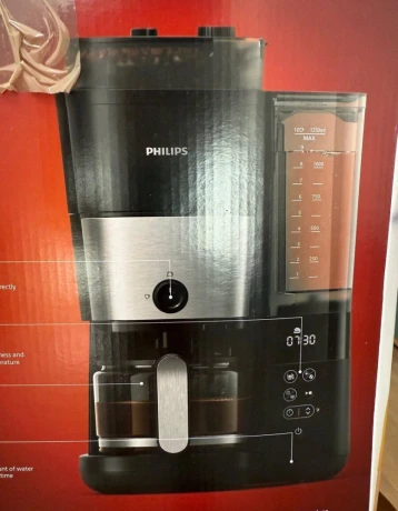 novy-kavovar-philips-grindbrew-hd7888-s-mlyncekom-big-0