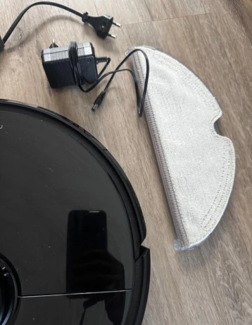 xiaomi-roborock-s6-max-v-cierny-big-4