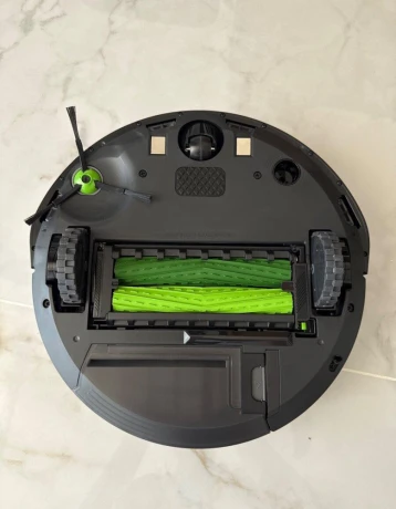 irobot-roomba-i3-rvd-y1-big-1