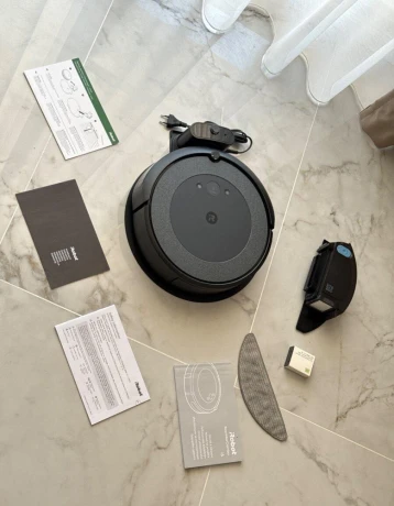 irobot-roomba-i3-rvd-y1-big-2