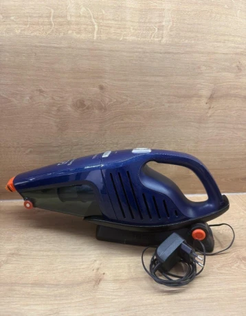 rucny-vysavac-electrolux-zb5106b-big-2