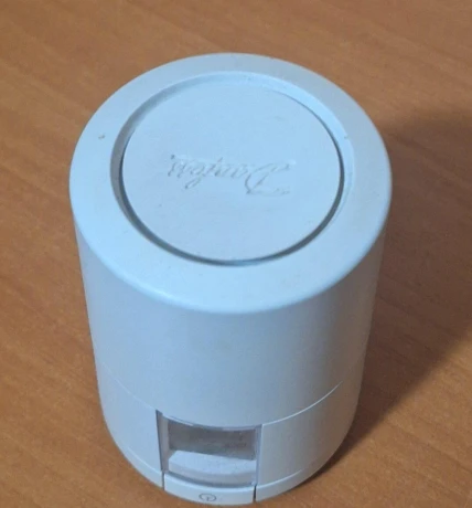 elektronicka-bezdrotova-termostaticka-hlavica-danfoss-big-0