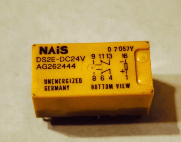 rele-nais-ds2e-dc24v-big-0