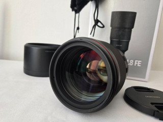 objektiv-samyang-af-135mm-f18-sony-fe