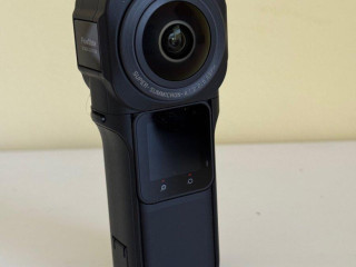insta-360-one-rs-1-inch