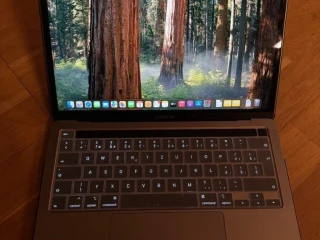 macbook-pro-2020-13-intel-core-i5-2ghz-16gb-512-gb-ssd