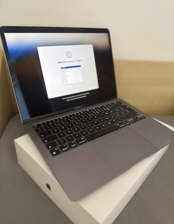 predam-macbook-air-m1-8256gb-97bat-ako-novy-big-0