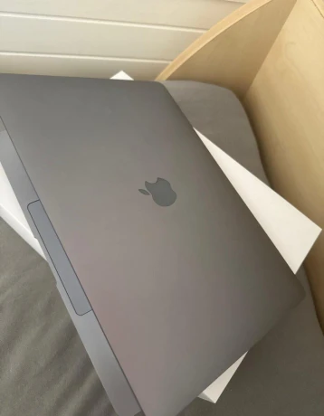 predam-macbook-air-m1-8256gb-97bat-ako-novy-big-3
