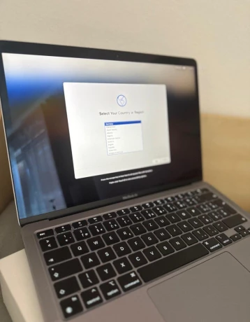 predam-macbook-air-m1-8256gb-97bat-ako-novy-big-1
