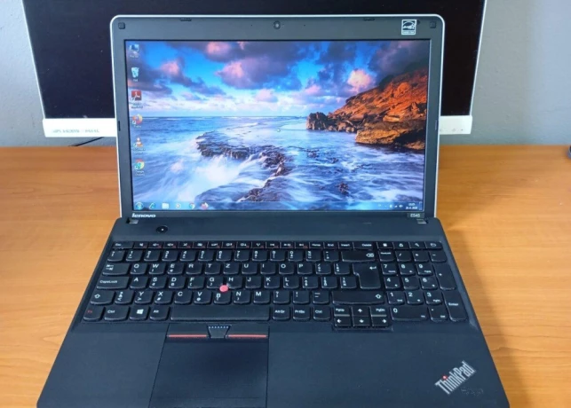 lenovo-thinkpad-e545-amd-a8-4500m-8gb-ram-win7-big-0