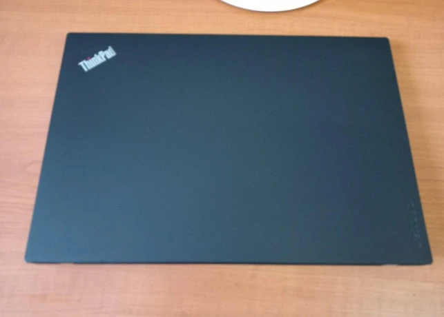 lenovo-thinkpad-t470-intel-core-i5-8gb-ram-256gb-ssd-big-1