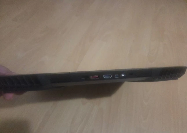hp-omen-15-dc0021nc-big-4