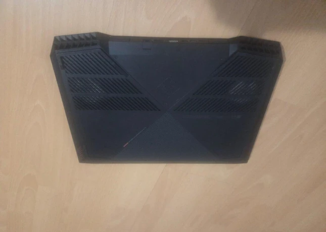 hp-omen-15-dc0021nc-big-2